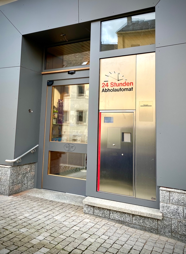 Abholautomat Abholautomat bei der Adler Apotheke in Aue