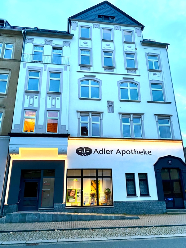 Aussenansicht Aussenansicht des kompletten Gebäudes der Adler Apotheke in Aue